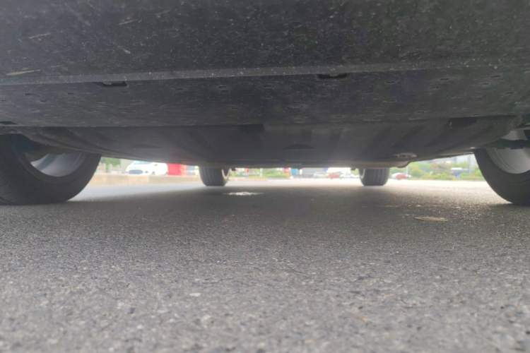 Used Geely Galaxy L6 2023 125km Starship Chassis Front