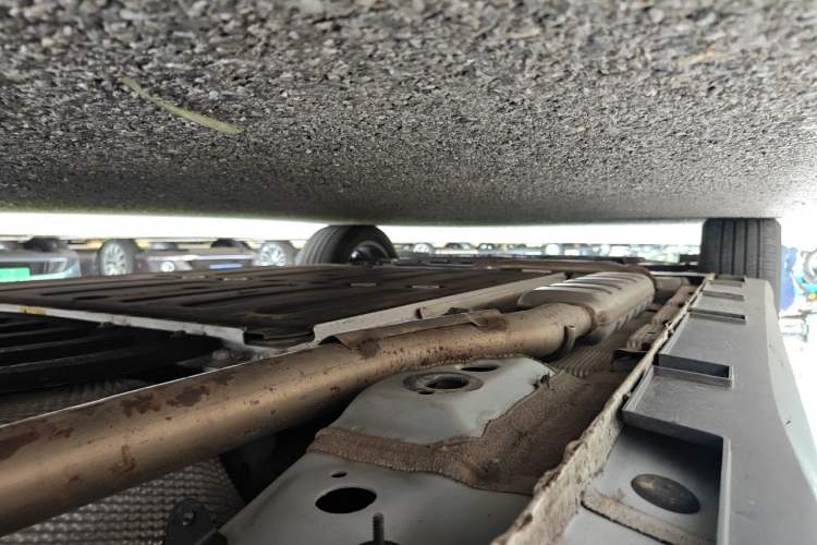 Used Geely Galaxy L6 2023 125km MAX Chassis Rear Left