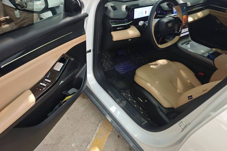 Used Geely Galaxy L6 2023 125km Starship Driver Seat