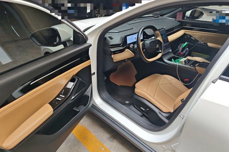 Used Geely Galaxy L6 2023 125km PLUS Driver Seat