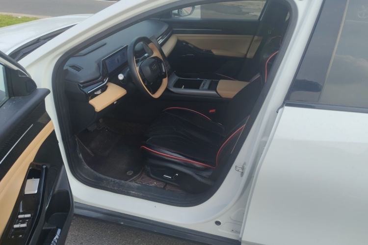 Used Geely Galaxy L6 2023 125km Starship Driver Seat