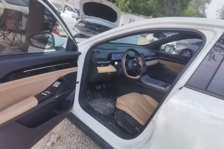 Used Geely Galaxy L6 2023 60km PLUS Driver Seat