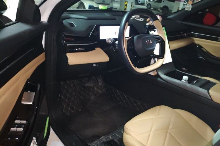Used Geely Galaxy L6 2023 125km MAX Driver Seat