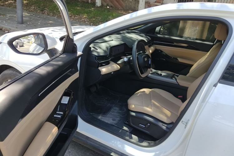 Used Geely Galaxy L6 2023 125km MAX Driver Seat