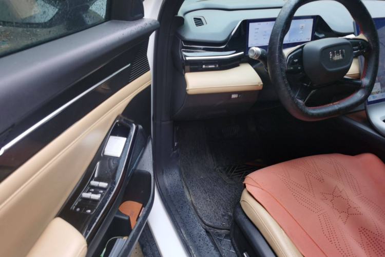 Used Geely Galaxy L6 2023 125km MAX Driver Seat