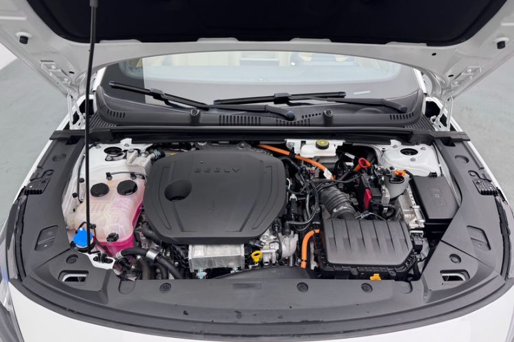 Used Geely Galaxy L6 2023 60km PLUS Engine Bay
