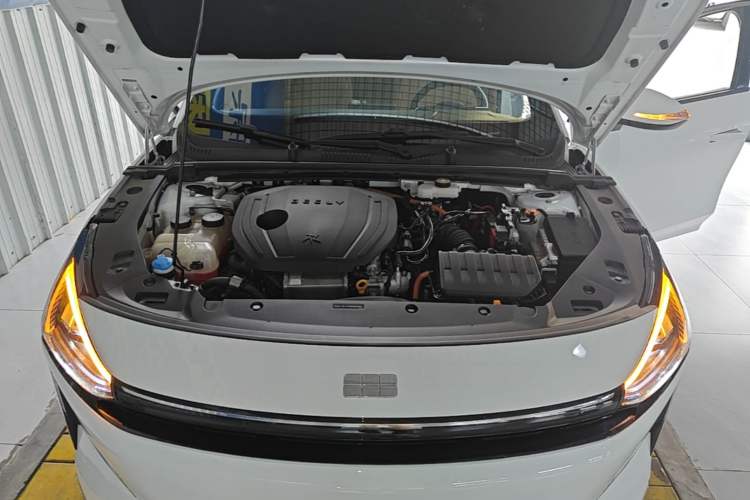 Used Geely Galaxy L6 2023 60km PLUS Engine Bay
