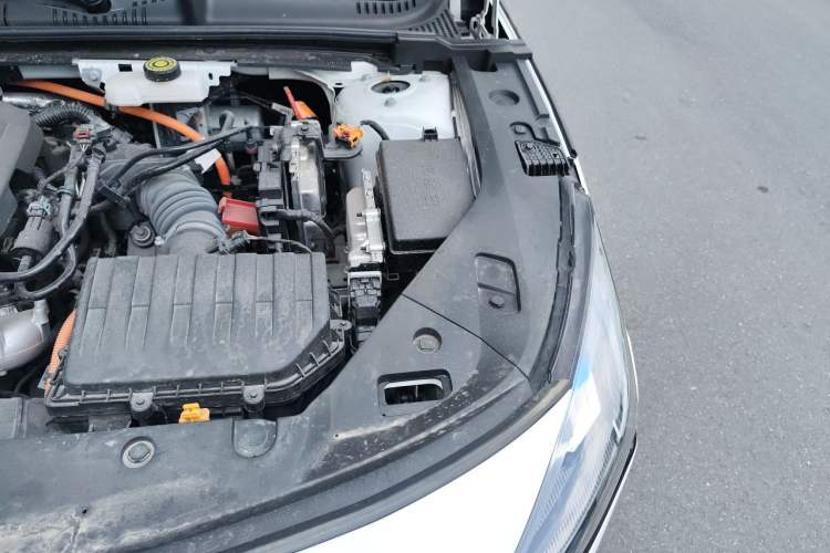 Used Geely Galaxy L6 2023 125km Starship Engine Bay Left