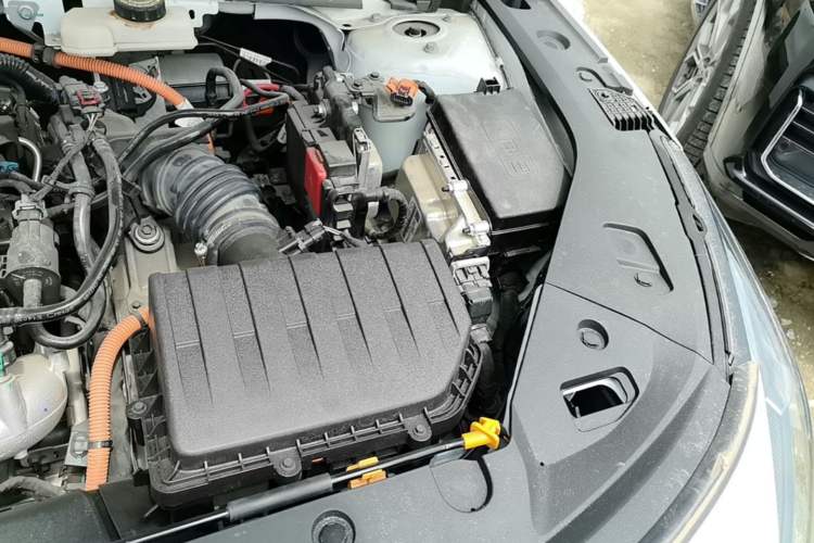 Used Geely Galaxy L6 2023 125km Starship Engine Bay Left