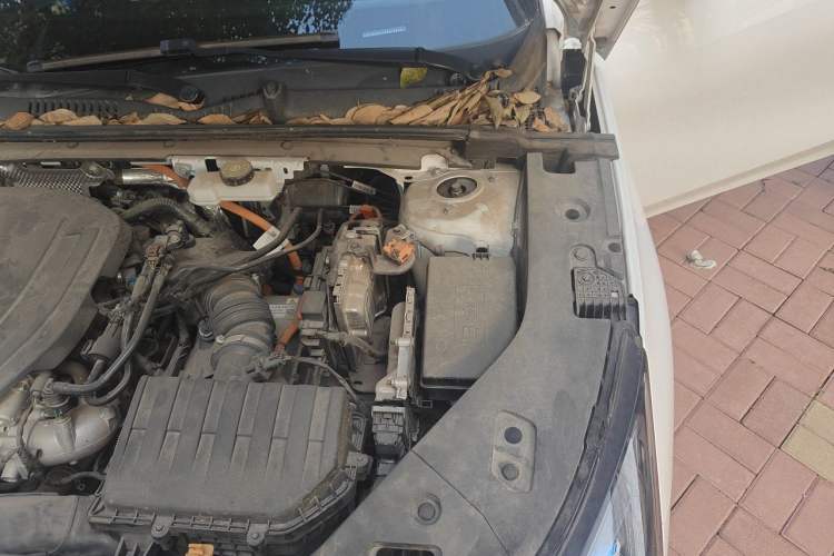 Used Geely Galaxy L6 2023 125km MAX Engine Bay Left