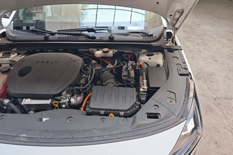 Used Geely Galaxy L6 2023 125km PLUS Engine Bay Left