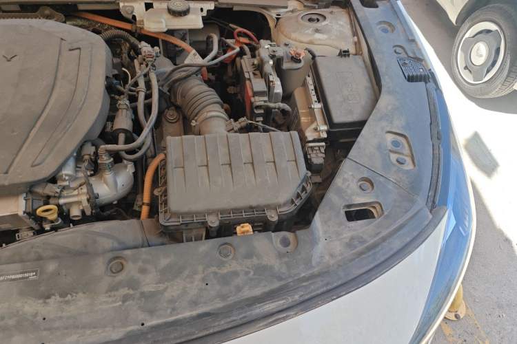 Used Geely Galaxy L6 2023 125km MAX Engine Bay Left