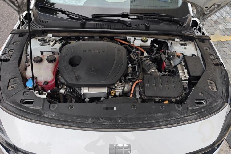 Used Geely Galaxy L6 2023 125km MAX Engine Bay