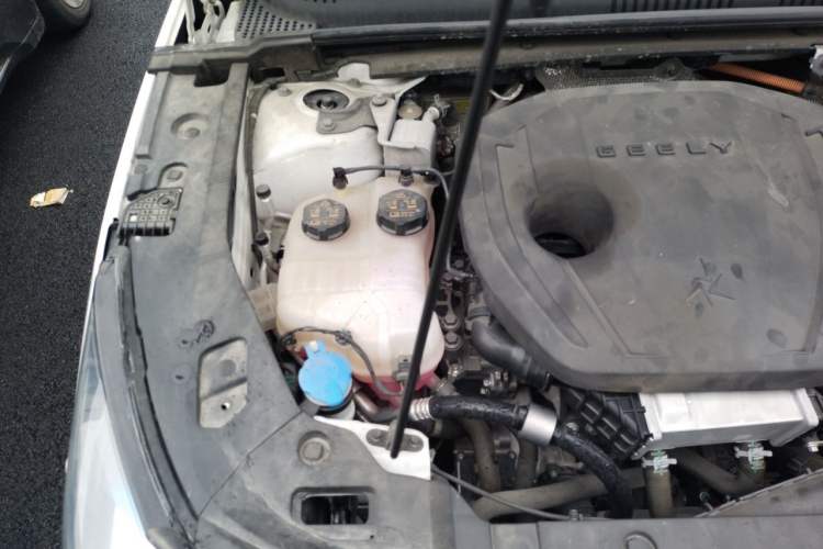 Used Geely Galaxy L6 2023 125km MAX Engine Bay Right