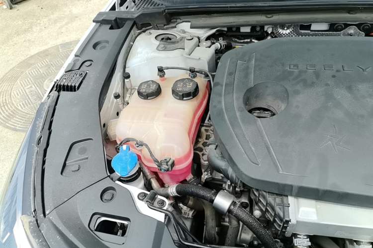 Used Geely Galaxy L6 2023 125km Starship Engine Bay Right