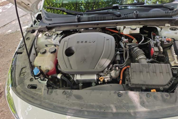 Used Geely Galaxy L6 2023 125km Starship Engine Bay Right