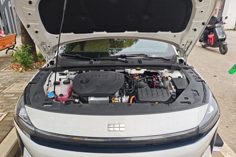Used Geely Galaxy L6 2023 60km PLUS Engine Bay