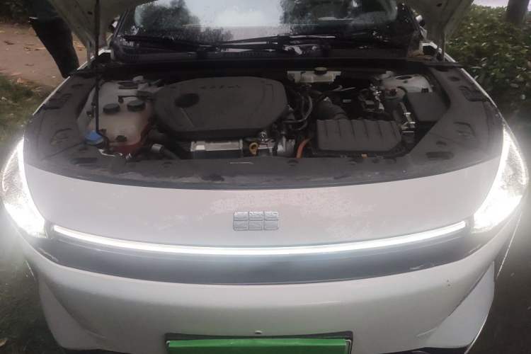 Used Geely Galaxy L6 2023 125km Starship Engine Bay