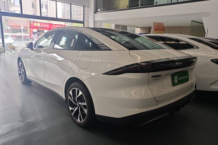 Used Geely Galaxy L6 2023 125km Starship Exterior 3