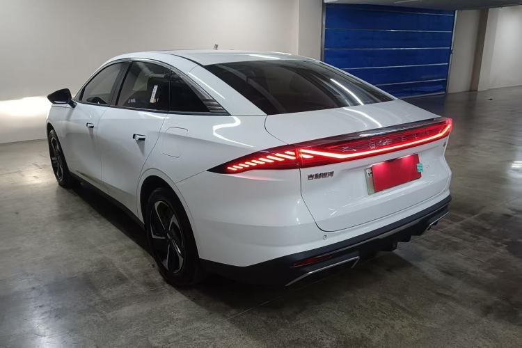 Used Geely Galaxy L6 2023 125km PLUS Exterior 3