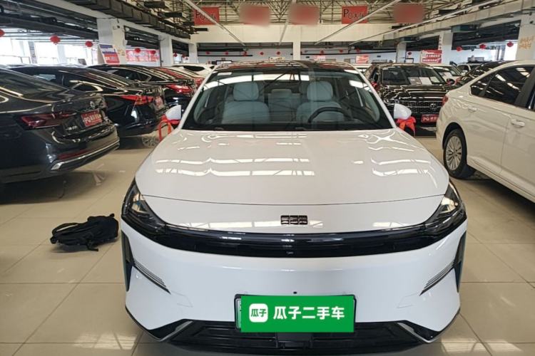 Used Geely Galaxy L6 2023 125km Starship Front