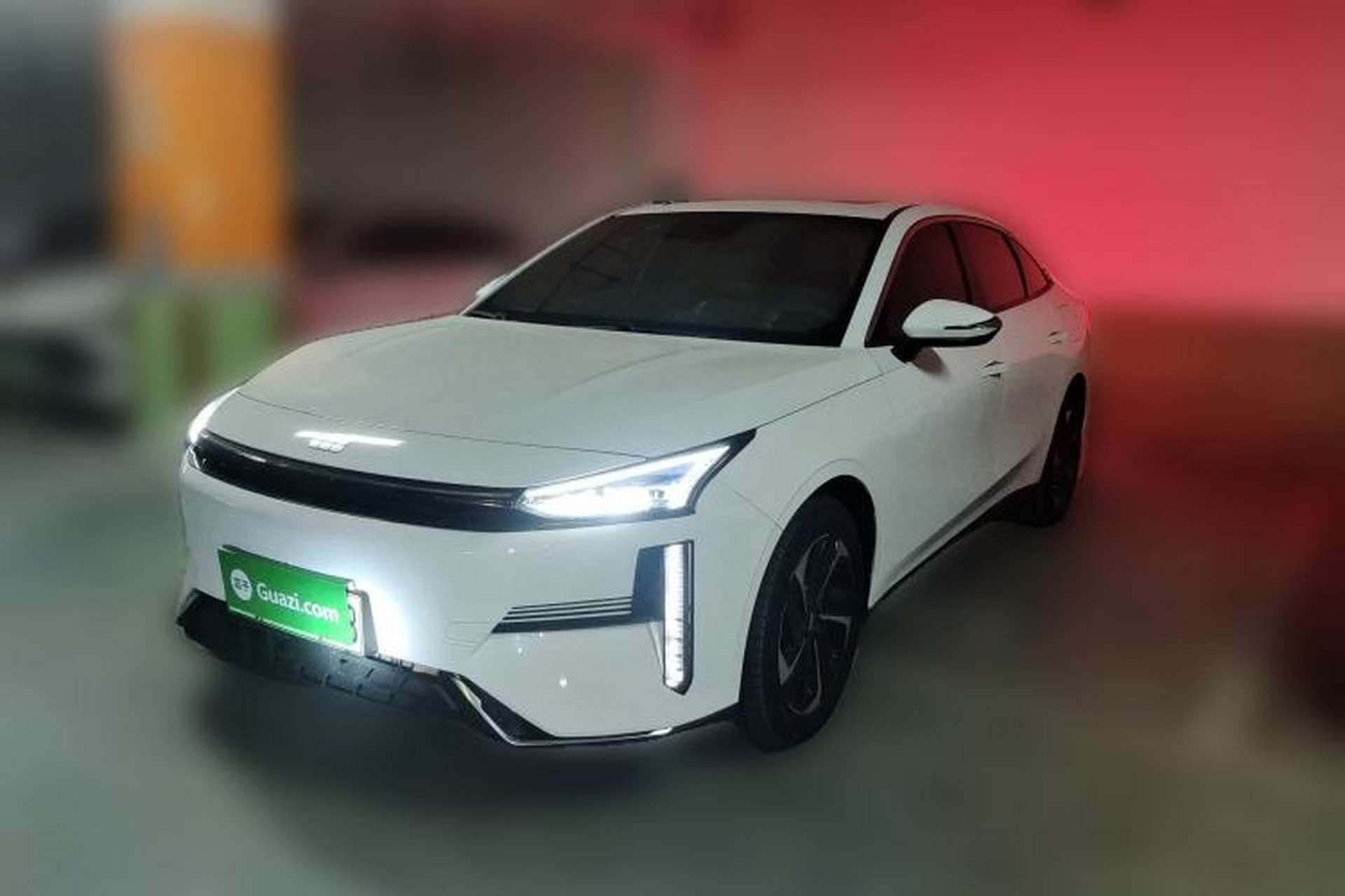 Used Geely Galaxy L6 2023 125km PLUS Front Left 45 Deg
