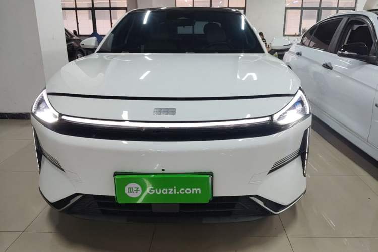 Used Geely Galaxy L6 2023 125km Starship Front
