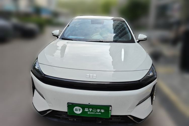 Used Geely Galaxy L6 2023 125km MAX Front