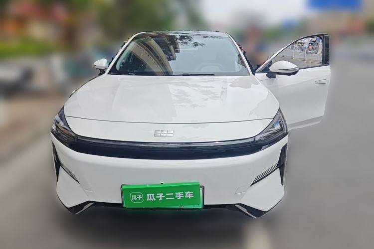 Used Geely Galaxy L6 2023 125km MAX Front