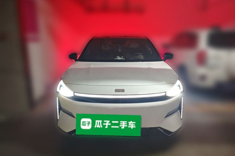 Used Geely Galaxy L6 2023 125km MAX Front