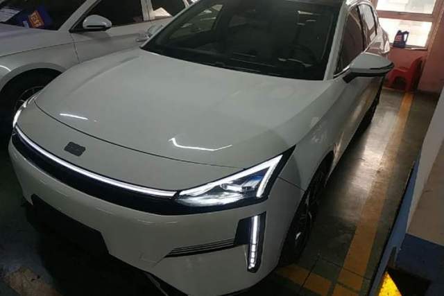 Used Geely Galaxy L6 2023 125km Starship