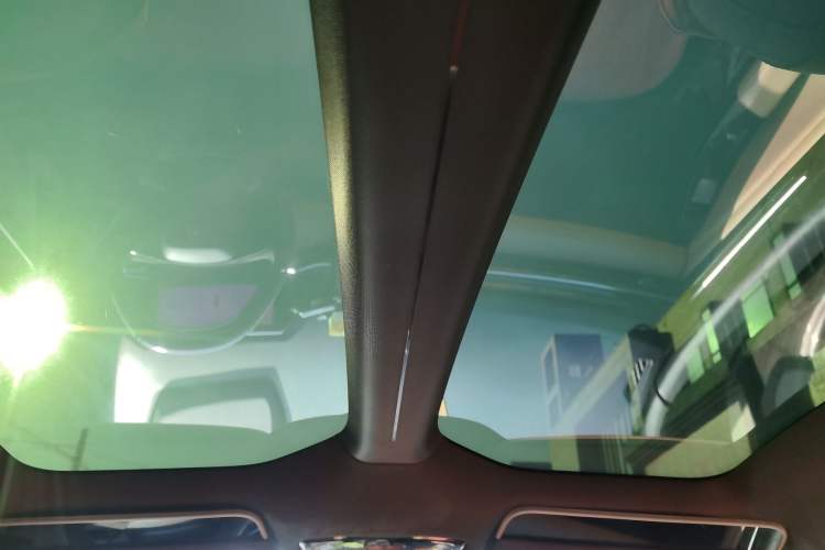Used Geely Galaxy L6 2023 125km MAX Headliner
