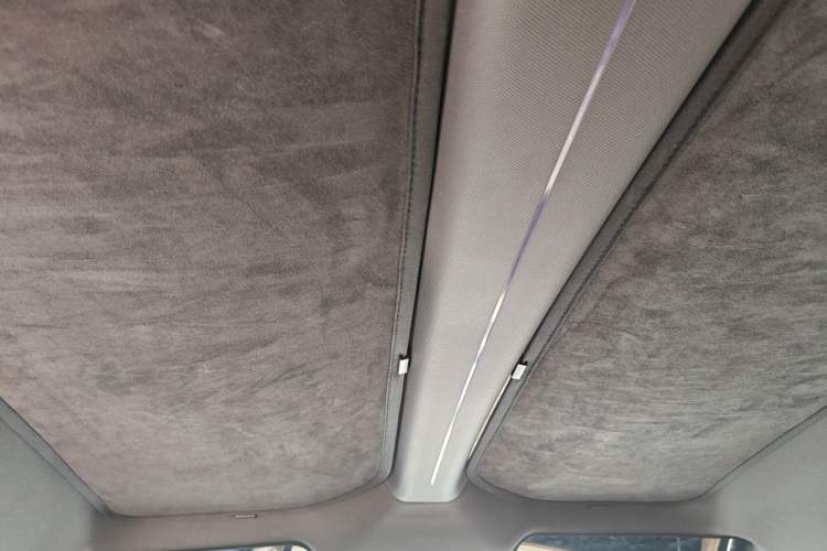 Used Geely Galaxy L6 2023 125km Starship Headliner