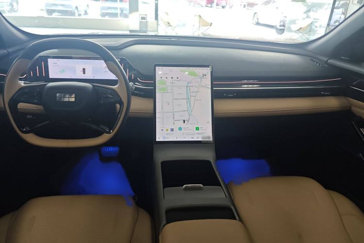 Used Geely Galaxy L6 2023 125km Starship Interior 1