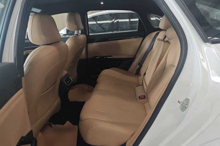 Used Geely Galaxy L6 2023 125km Starship Interior 2