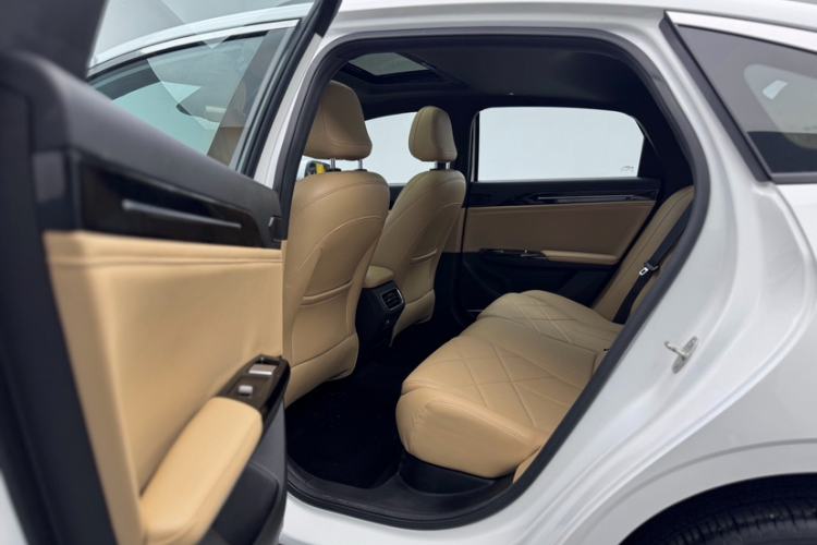 Used Geely Galaxy L6 2023 60km PLUS Interior 2