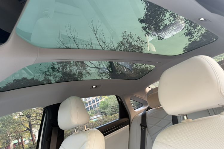 Used Geely Galaxy L6 2023 125km MAX Interior 5