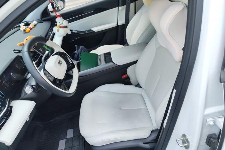 Used Geely Galaxy L6 2023 125km Starship Left Front Seat