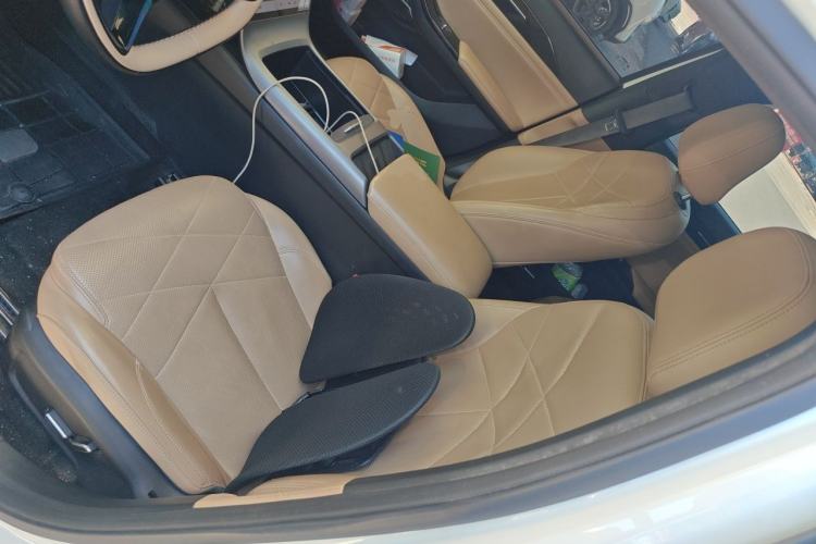 Used Geely Galaxy L6 2023 125km MAX Left Front Seat