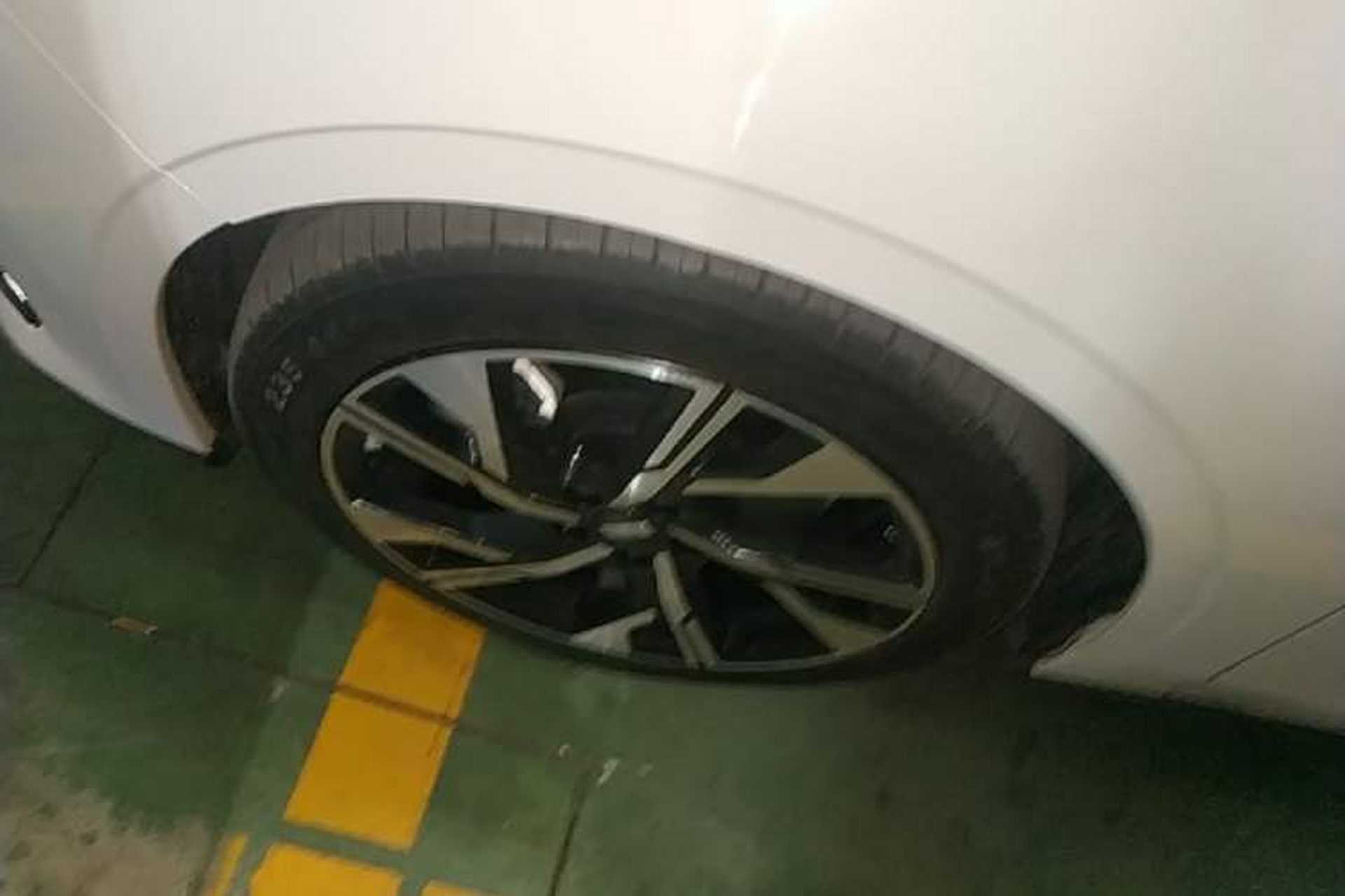 Used Geely Galaxy L6 2023 125km Starship Left Front Wheel Hub