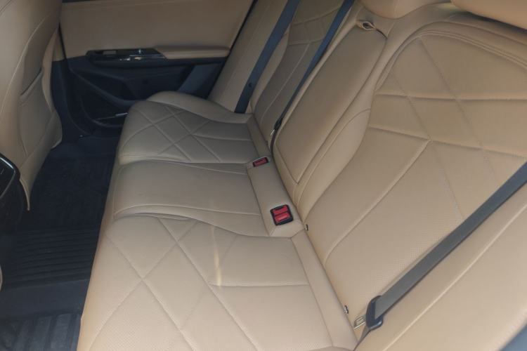 Used Geely Galaxy L6 2023 125km MAX Left Rear Seat