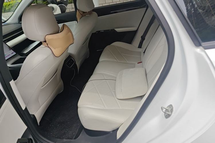 Used Geely Galaxy L6 2023 125km MAX Left Rear Seat