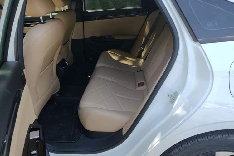 Used Geely Galaxy L6 2023 125km MAX Left Rear Seat