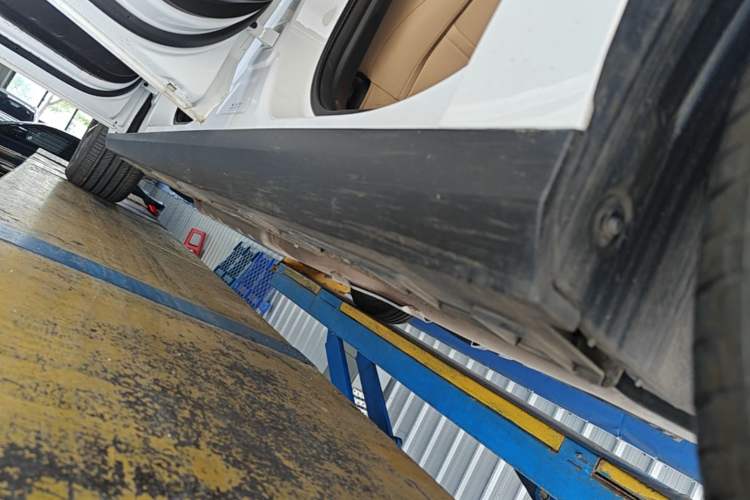 Used Geely Galaxy L6 2023 60km PLUS Left Side Sill