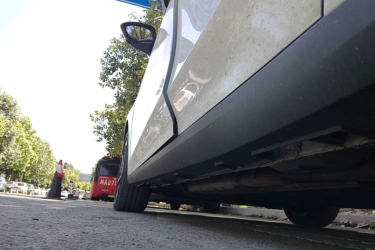 Used Geely Galaxy L6 2023 125km MAX Left Side Sill
