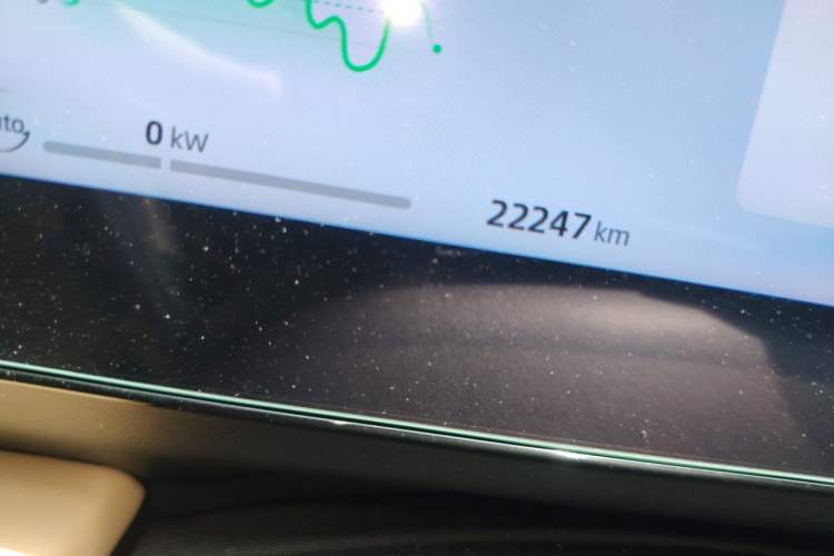 Used Geely Galaxy L6 2023 125km PLUS Odometer Close Up