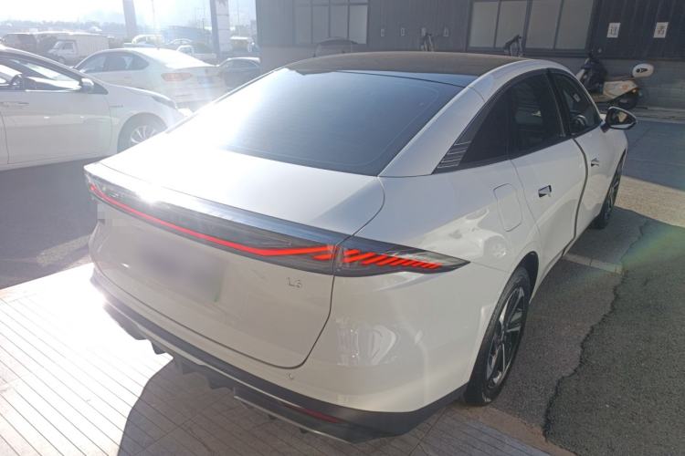 Used Geely Galaxy L6 2023 125km MAX Rear Right 45 Deg
