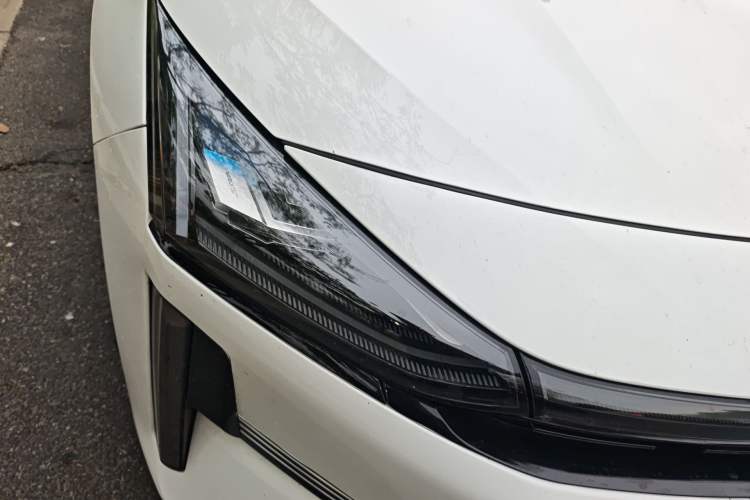 Used Geely Galaxy L6 2023 60km PLUS Right Front Headlight