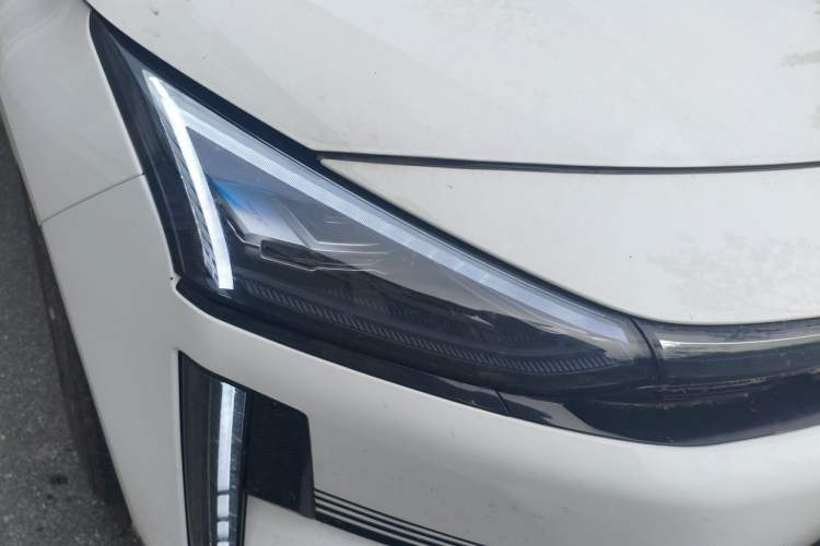 Used Geely Galaxy L6 2023 60km PLUS Right Front Headlight