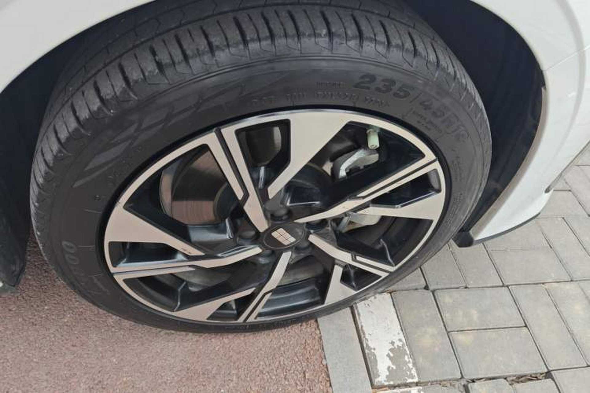 Used Geely Galaxy L6 2023 125km Starship Right Front Wheel Hub